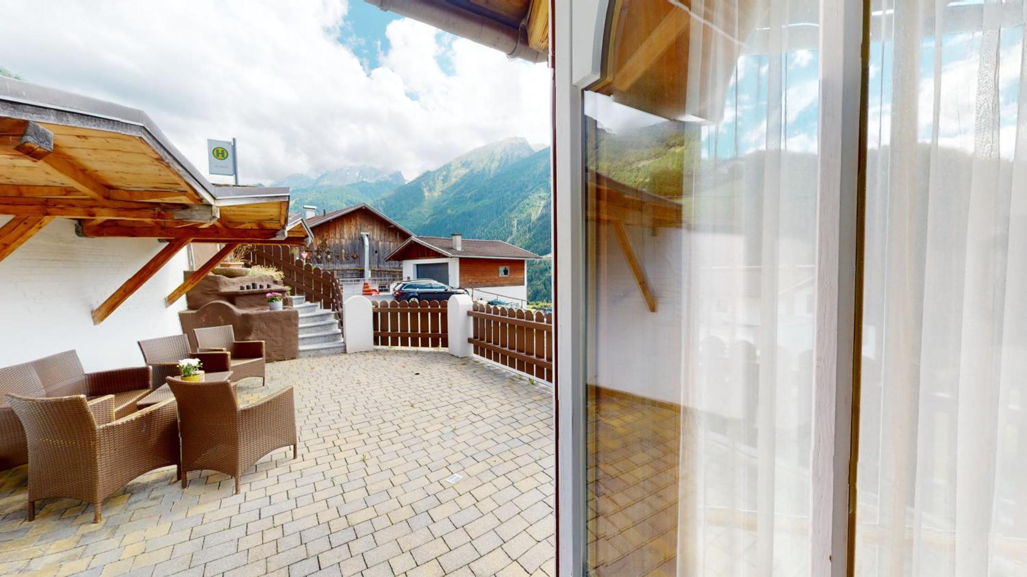 Pitztal Living Aparthotel Jerzens Exterior foto